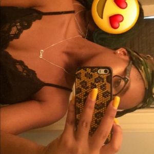 Meet your Posher, Jasmine